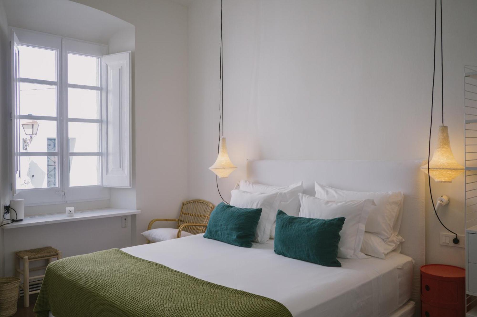 Set Cadaques